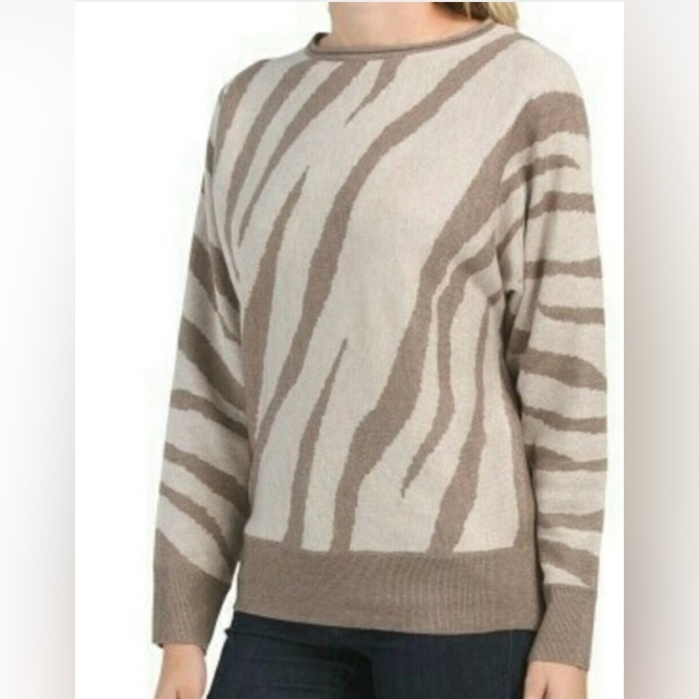 Tahari Beige Zebra-Print Crewneck Sweater - Women’s Medium